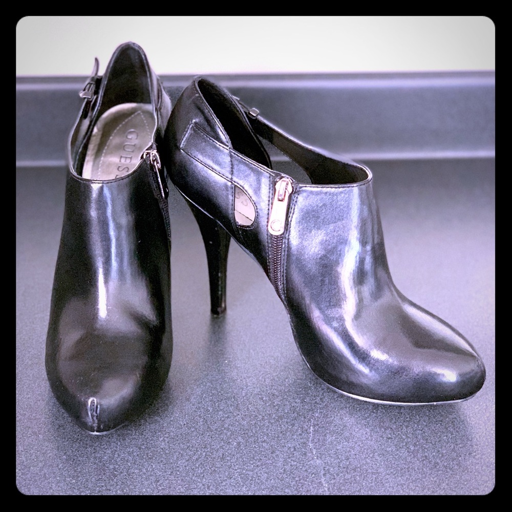GUESS Zip Up Black Booties